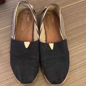 Toms blue and cream boat shoes